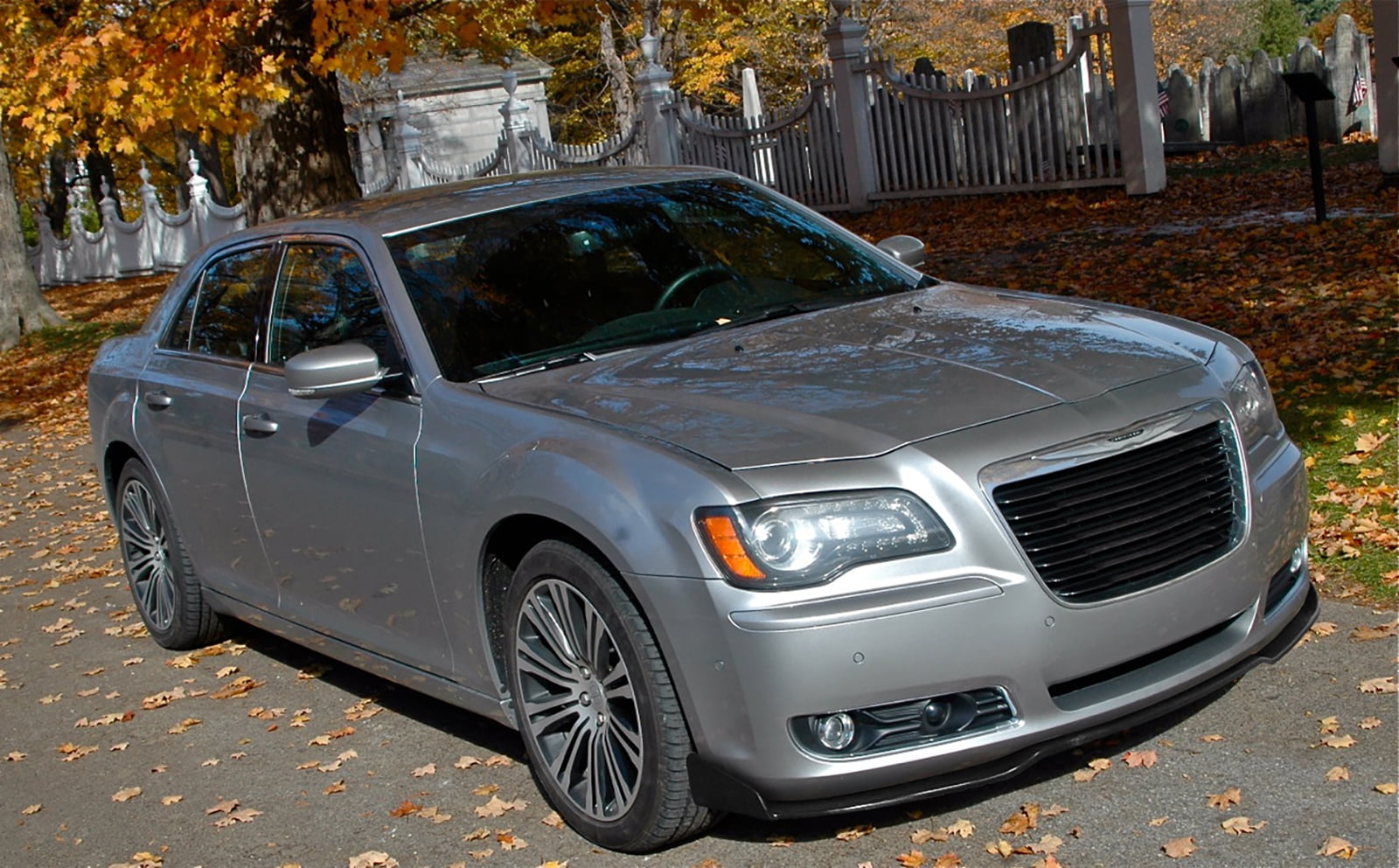 Ikon Motorsports Compatible with 2011-2014 Chrysler 300 IKON 3PCS Style Front Bumper Lip Splitter PU Unpainted Black