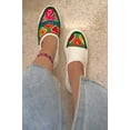 thumbnail image 2 of Collection Cube de Chaussures Kurdes Patrimoniales, 2 of 3