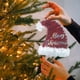 thumbnail image 4 of Fiudx Artículos en oferta con ofertas flash Adornos de plástico para manualidades con diseño de árbol de Navidad, adornos colgantes, sombreros de Navidad, 4 of 6
