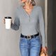 thumbnail image 3 of Tops de punto con cuello en V para mujer Otoño Invierno Clásico Casual Color puro Manga larga Tops de punto acanalado para fiesta Trabajo Salida Gris M, 3 of 6