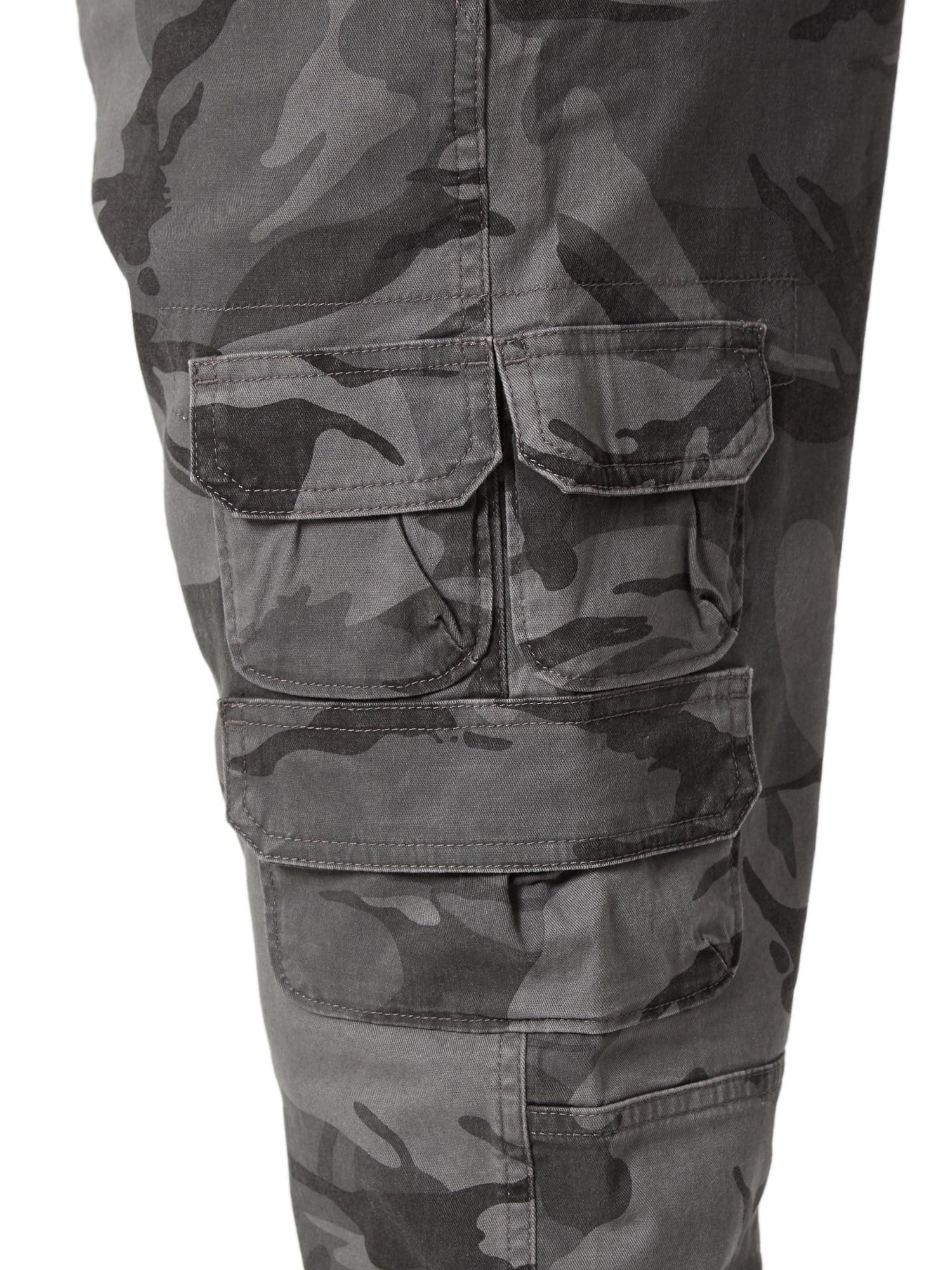 wrangler men's regular tapered cargo pant with stretch