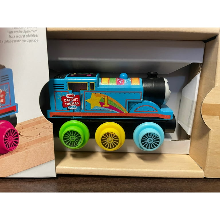 Thomas 。 Thomas & Friends Wooden Train Day Out Thomas 2022 Collectible Rare