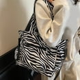 thumbnail image 4 of Women Shoulder Bag Large Capacity Handbag PU Leather Crossbody Bag Commuting Bag Zebras Print Messengers Bag Dating Bag, 4 of 9