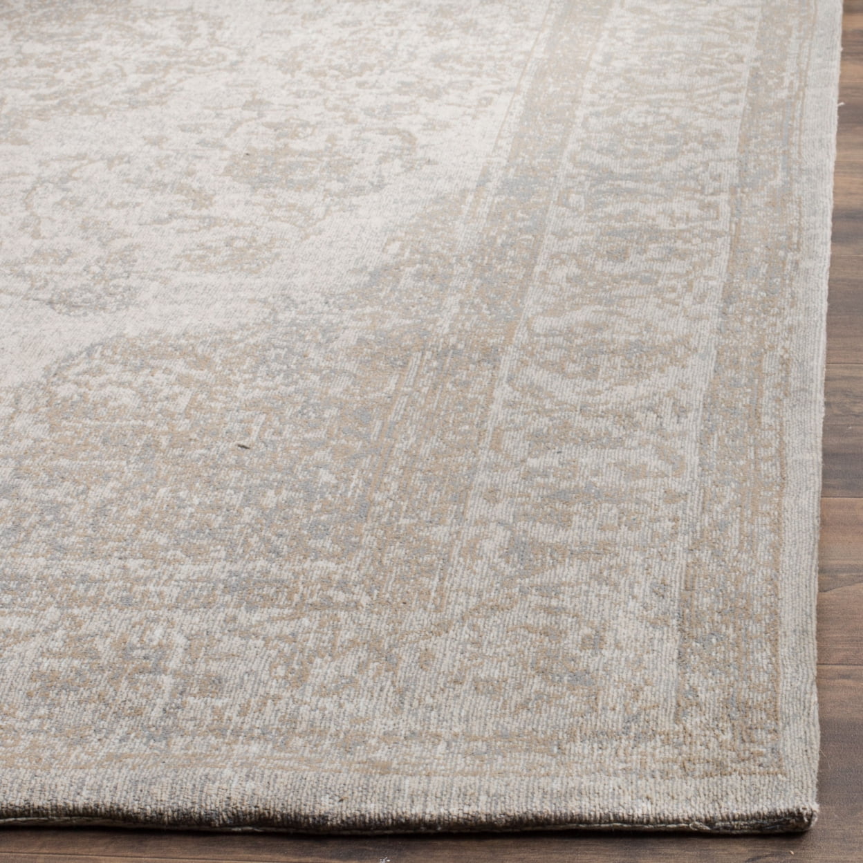 SAFAVIEH Classic Vintage Ivonette Overdyed Border Cotton Area Rug, Beige, 9' x 12'