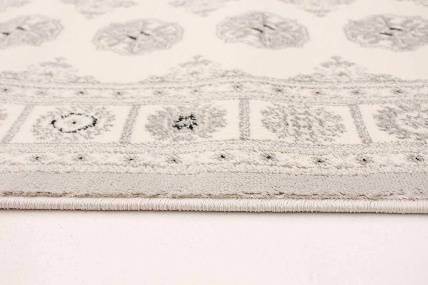 Tekke Oriental Area Rug for Living Room