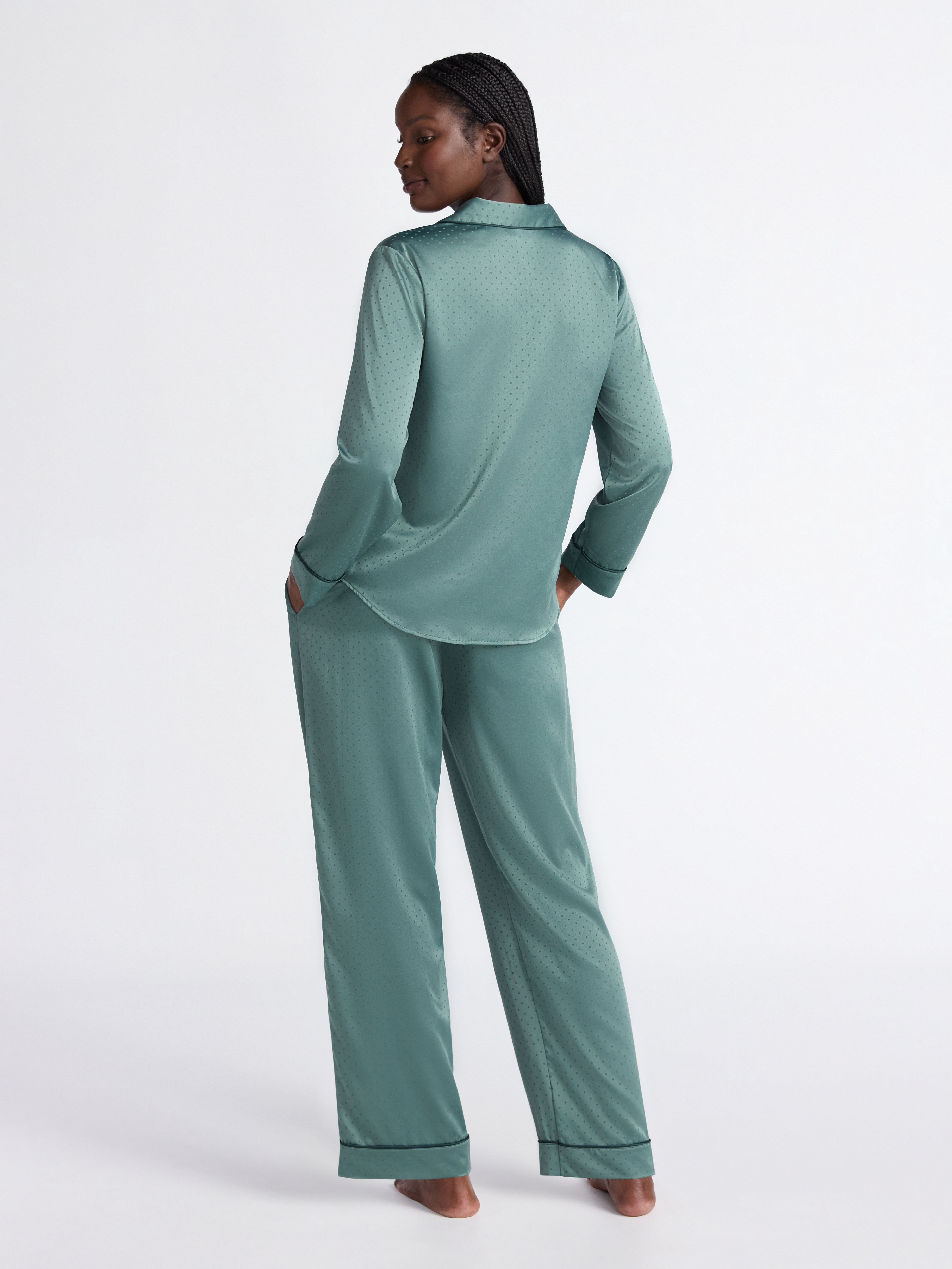Joyspun Women’s Stretch Satin Notch Long Sleeve Top and Pant Pajama Set, Sizes XS to 3X