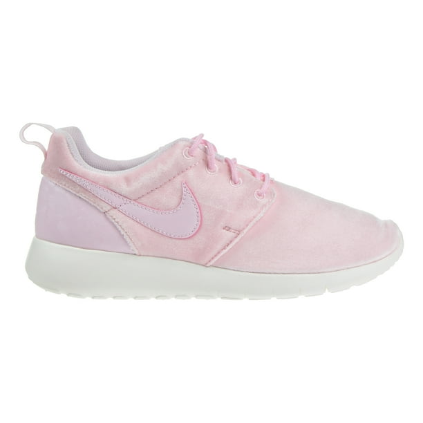 baby pink nike roshe