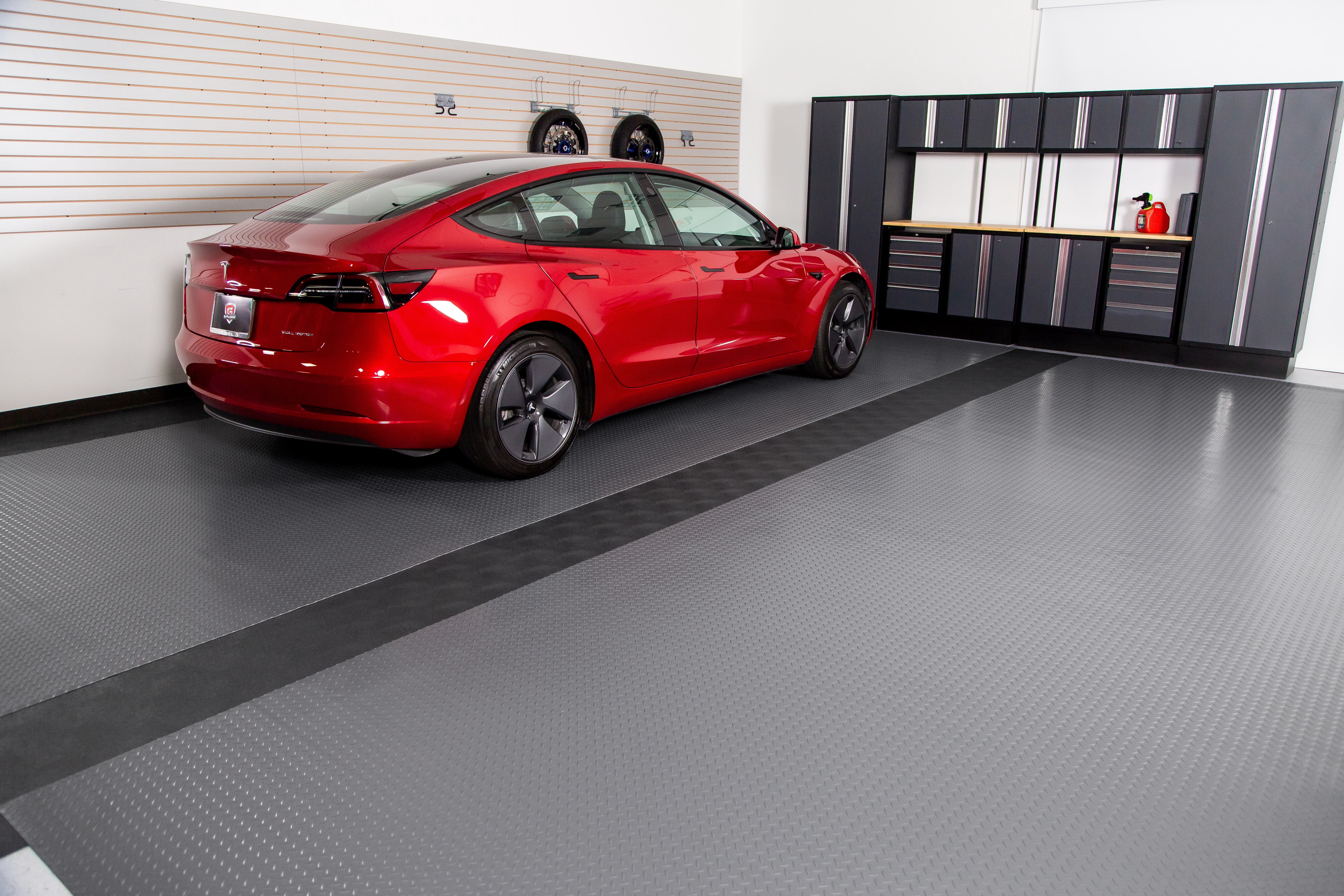 G-Floor 30 in. x 17 ft. Levant Vinyl Garage Runner - Midnight Black
