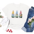 thumbnail image 2 of T-shirts d'Été pour Femmes Grande Taille à Manches Courtes Femmes Pâques Col Rond Imprimé Nain T-shirt Haut Manches Courtes Blouse Décontractée Ample Col en V T-shirt Femmes en Liquidation, 2 of 4