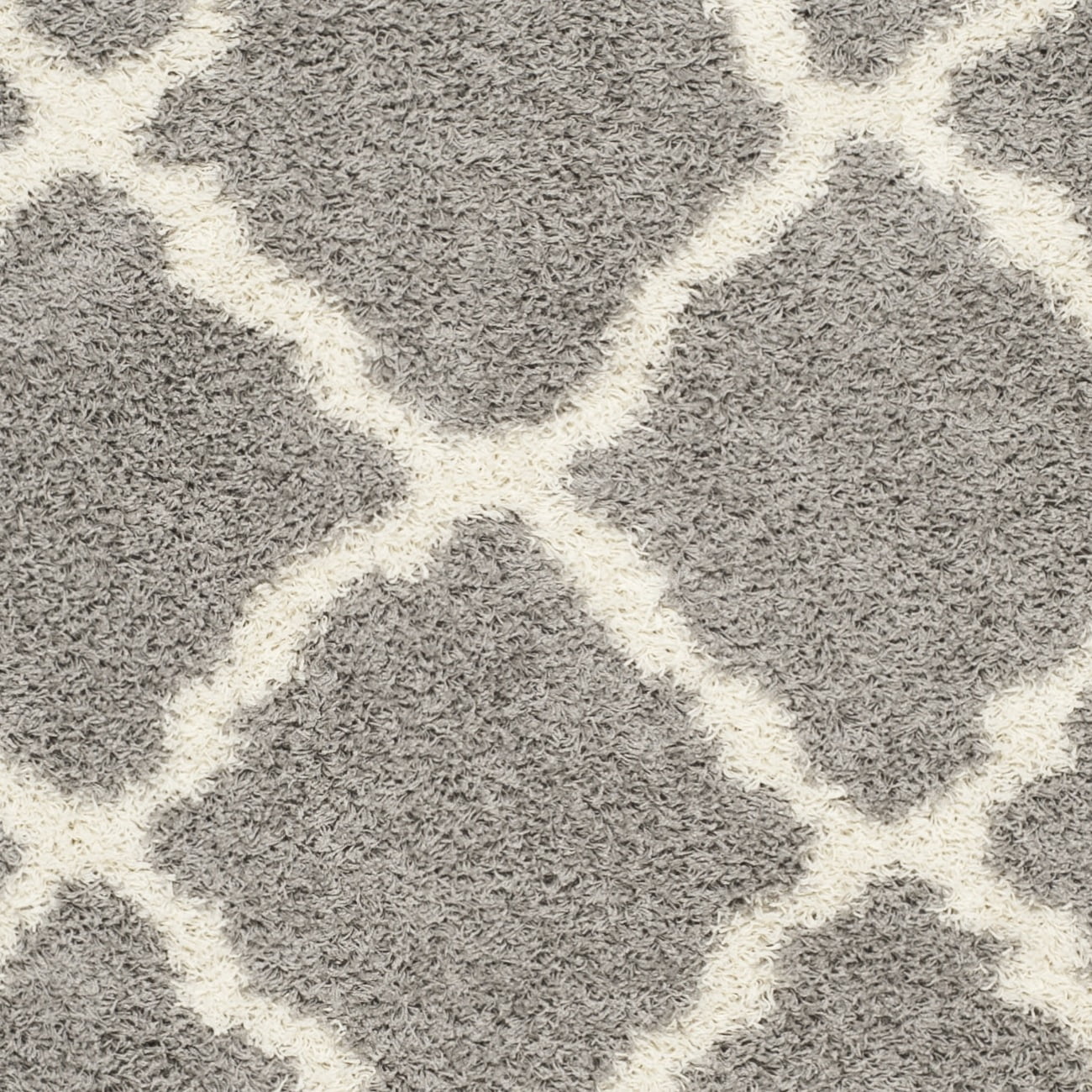SAFAVIEH Daley Geometric Plush Shag Area Rug, Grey/Ivory, 5'1" x 7'6"