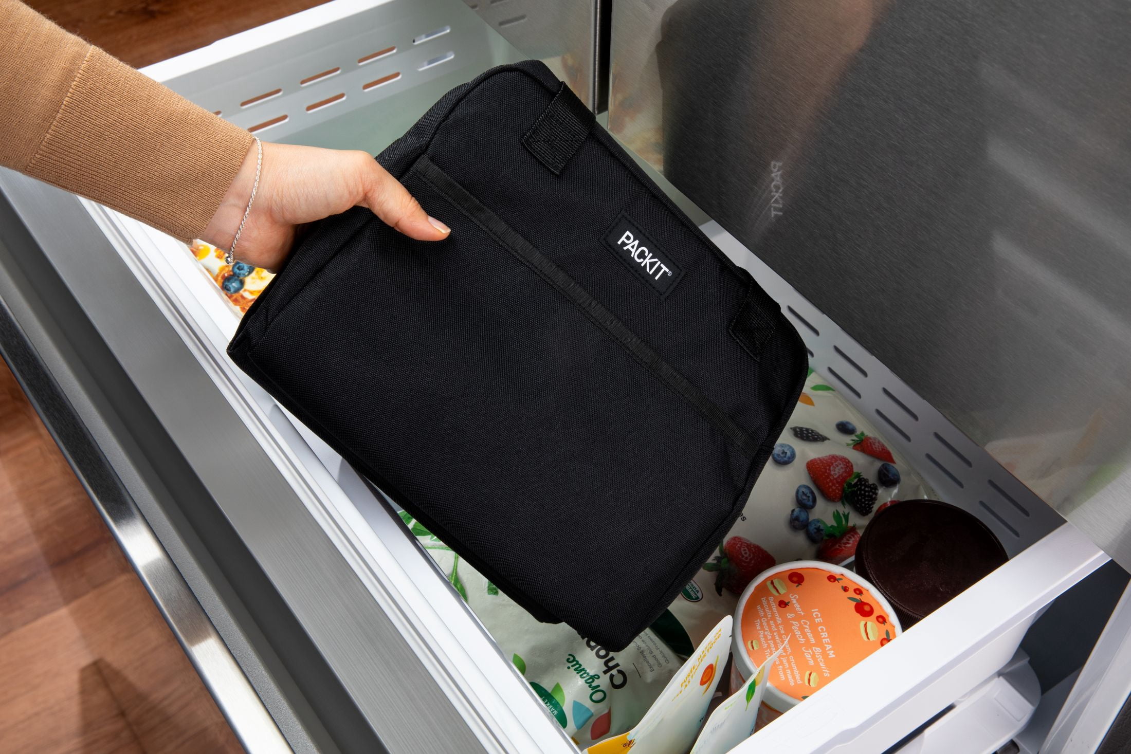 Packit Freezable Hampton Lunch Bag, Black, Polycanvas, BPA Free