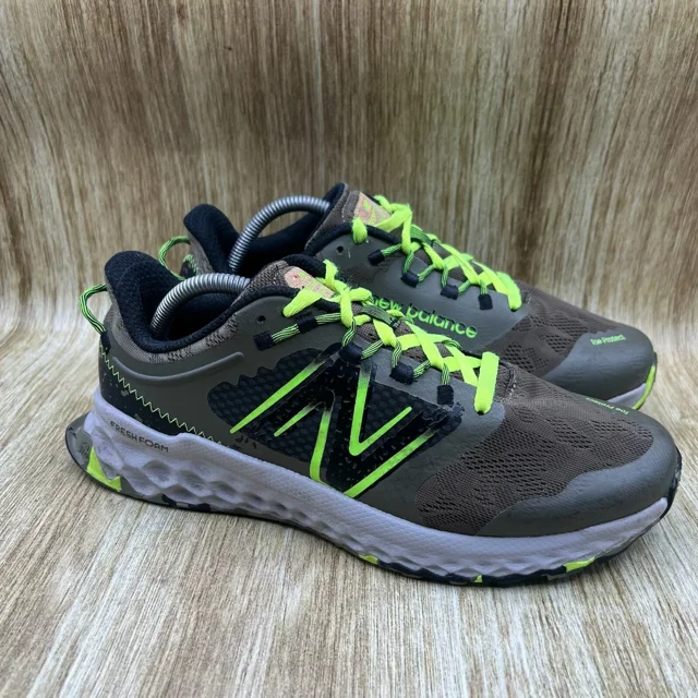 New Balance Fresh Foam Garoe Men's Size 9 4E Camo Pixel Green Shoes Sneakers
