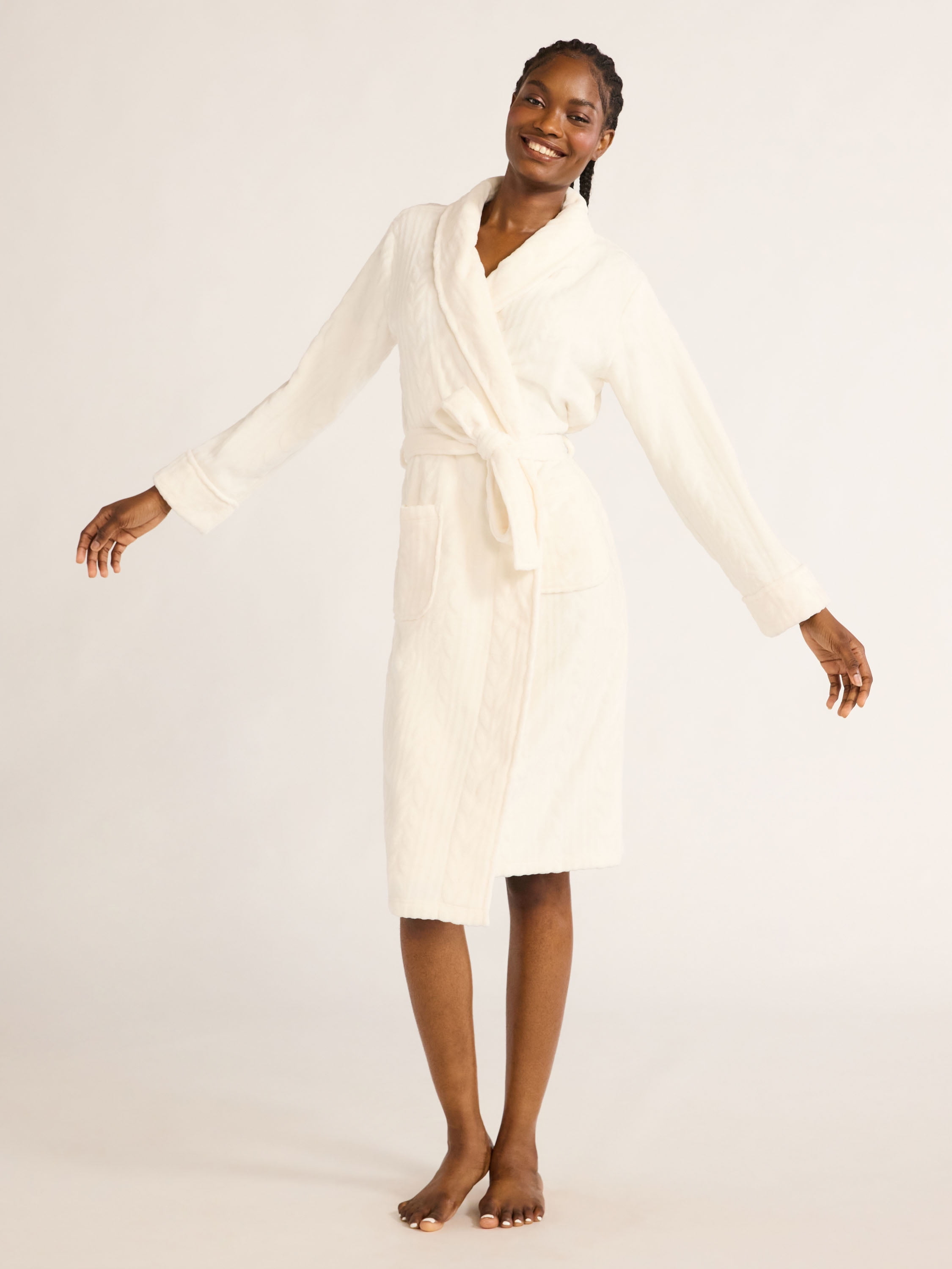 Joyspun Women's Plush Robe, Sizes S to 3X