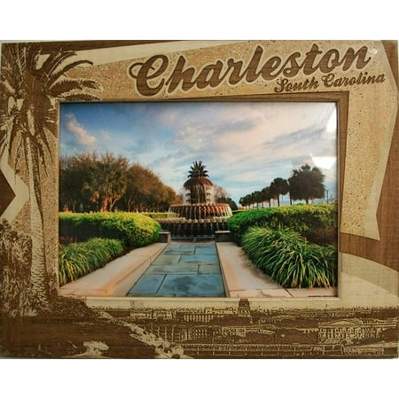 Palm Tree Photo - Charleston South Carolina with Palm Tree Laser Engraved Wood Picture Frame (5 x 7)
