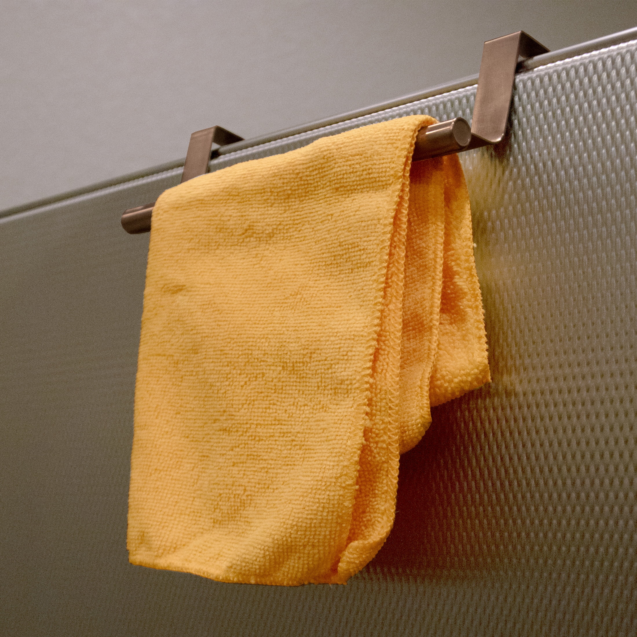 Mainstays Stainless Steel Over The Cabinet Towels Holder, 9 Inch, A Practical Choice for Towel Storage and Kitchen Organization
