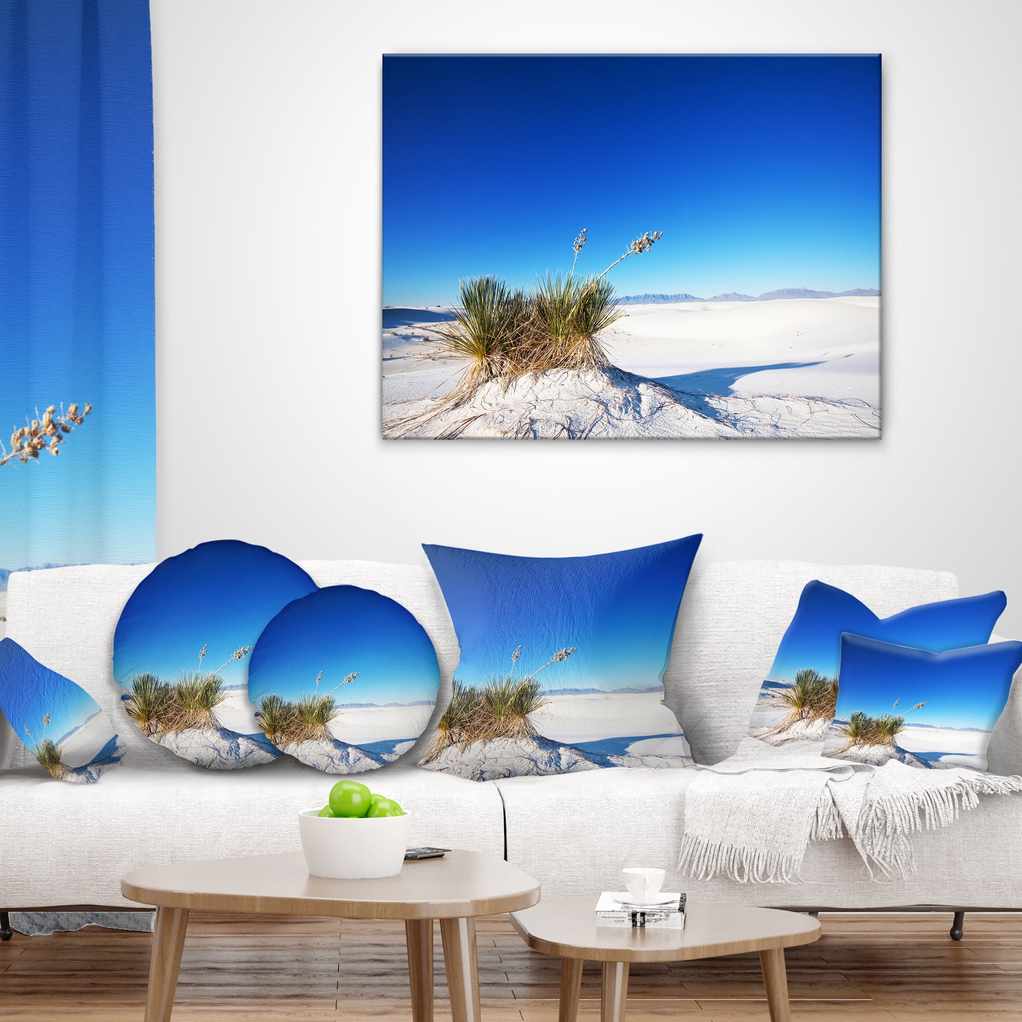 Designart White Sands Park in Usa - Landscape Printed Throw Pillow - 18x18