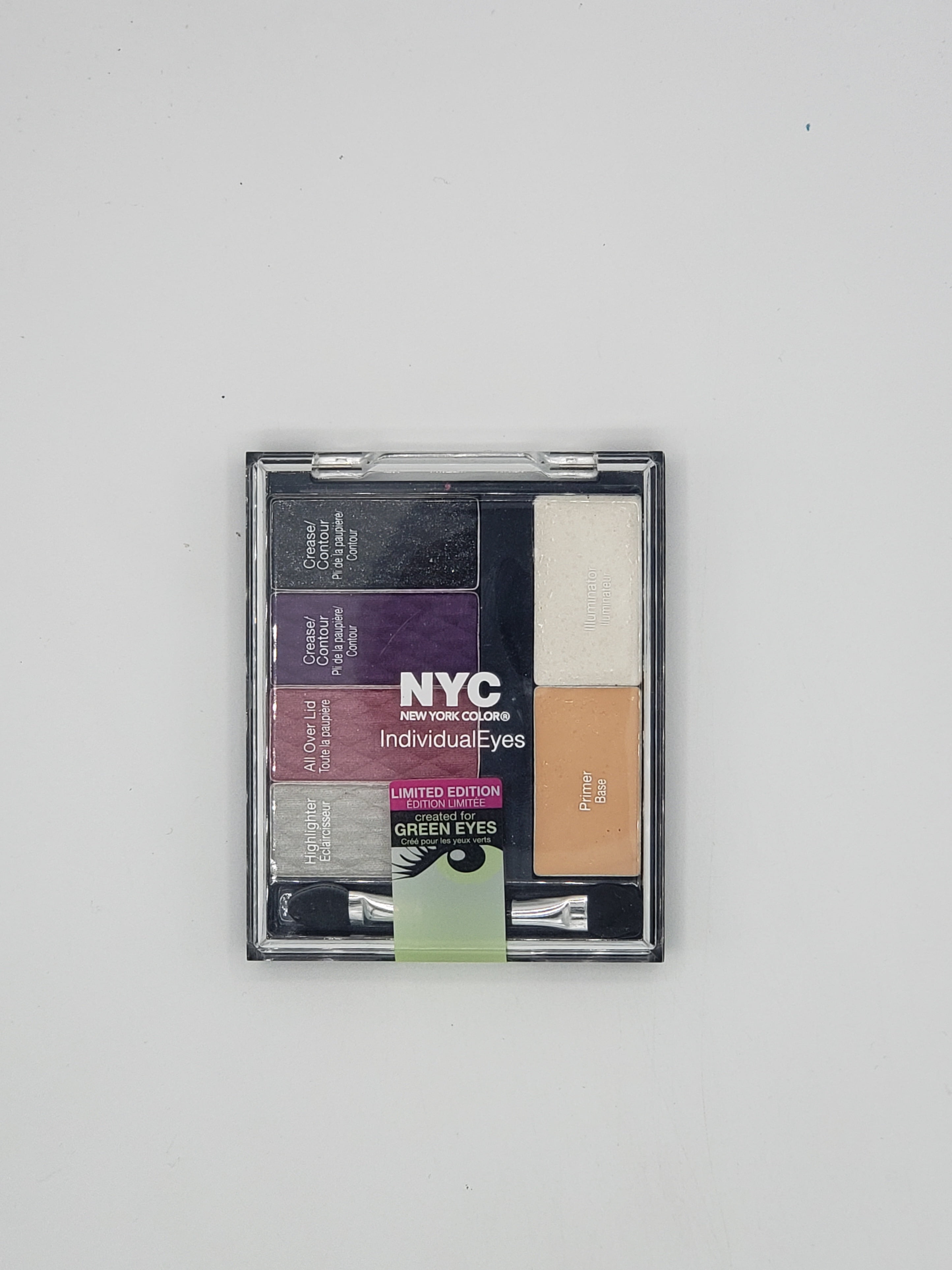 NYC New York Color Sparkle Eye Dust Shimmering Brush-On Eye