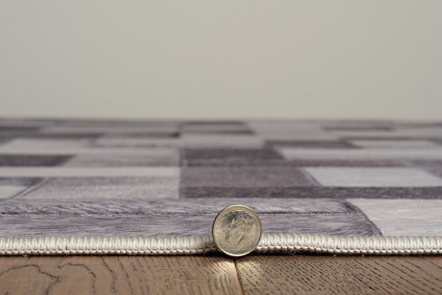Laredo Burke Grey & Ivory 5' x 7' Area Rug