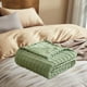thumbnail image 4 of Manta Polar Verde Suave y Gruesa | 130 X 155 Cm | Ideal para Camas y Sofás | 580 G | Manta para Dormitorio, 4 of 7