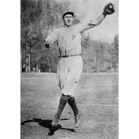 Pittsburgh Pirate Third Baseman Harold Pie Traynor Making A Jumping Catch Of A Baseball In 1920 He Played His Entire Major League Career From 1920-37 With The Pirates