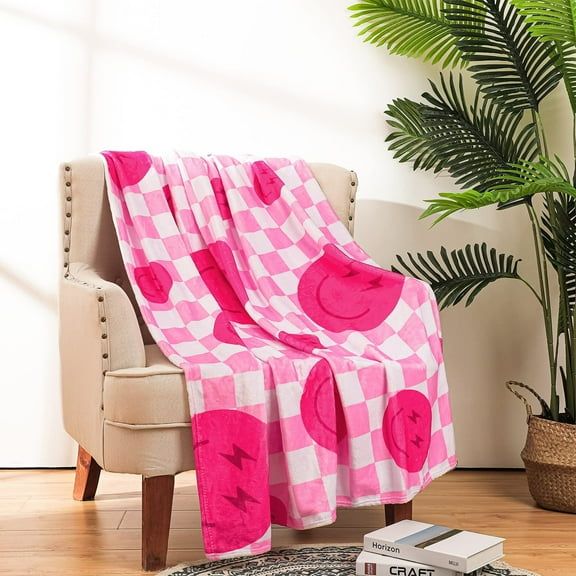 Preppy Throw Blanket Pink Smile Face Blanket Cute Flannel Soft Blanket Plush Fuzzy Pink Blanket Preppy Bedding Stuff for Dormitory Living Room 50" x 60"(Checkered Smile Face)