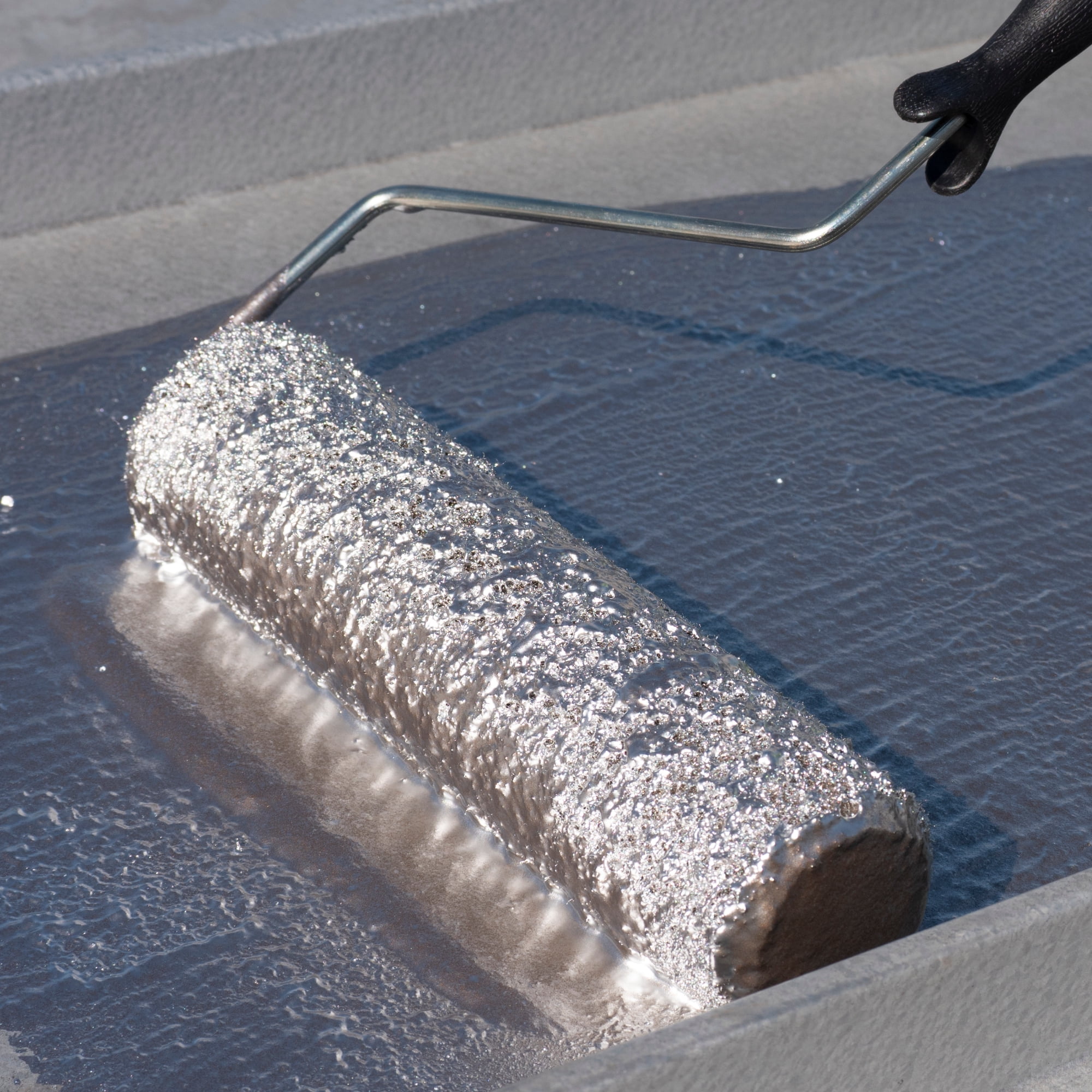 Rust-Oleum 580 Fibered Aluminum Roof Coating-301995, 5 gal