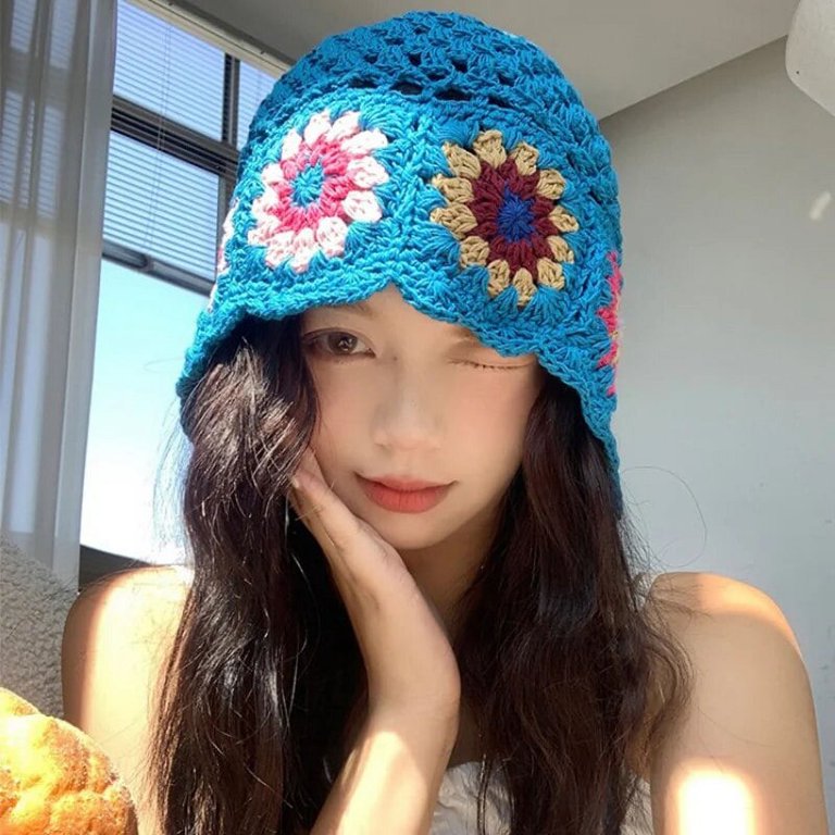 SikaFu Handmade Crochet Flower Strap Knitted Hat Spring and