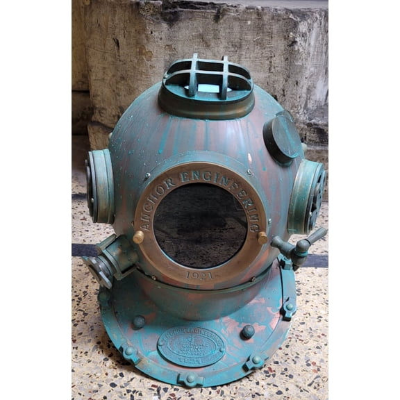 Rare Antique Diving Helmet Royal Navy Diving Divers Heavy Helmet Deep Sea Anchor Engineering 1921 Diving Helmet