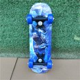 thumbnail image 4 of Skateboard à 4 Roues pour Enfants avec Autocollant de Dessin Animé pour Débutants, 4 of 6