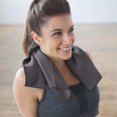 thumbnail image 3 of Shandali Hot Yoga Gosweat Toalla De Mano De Microfibra En Gamuza Gris Premium Súper Absorbente Para Bikram Pilates Gym Y Deportes Al Aire Libre. 16 X 26,5 Pulgadas., 3 of 4