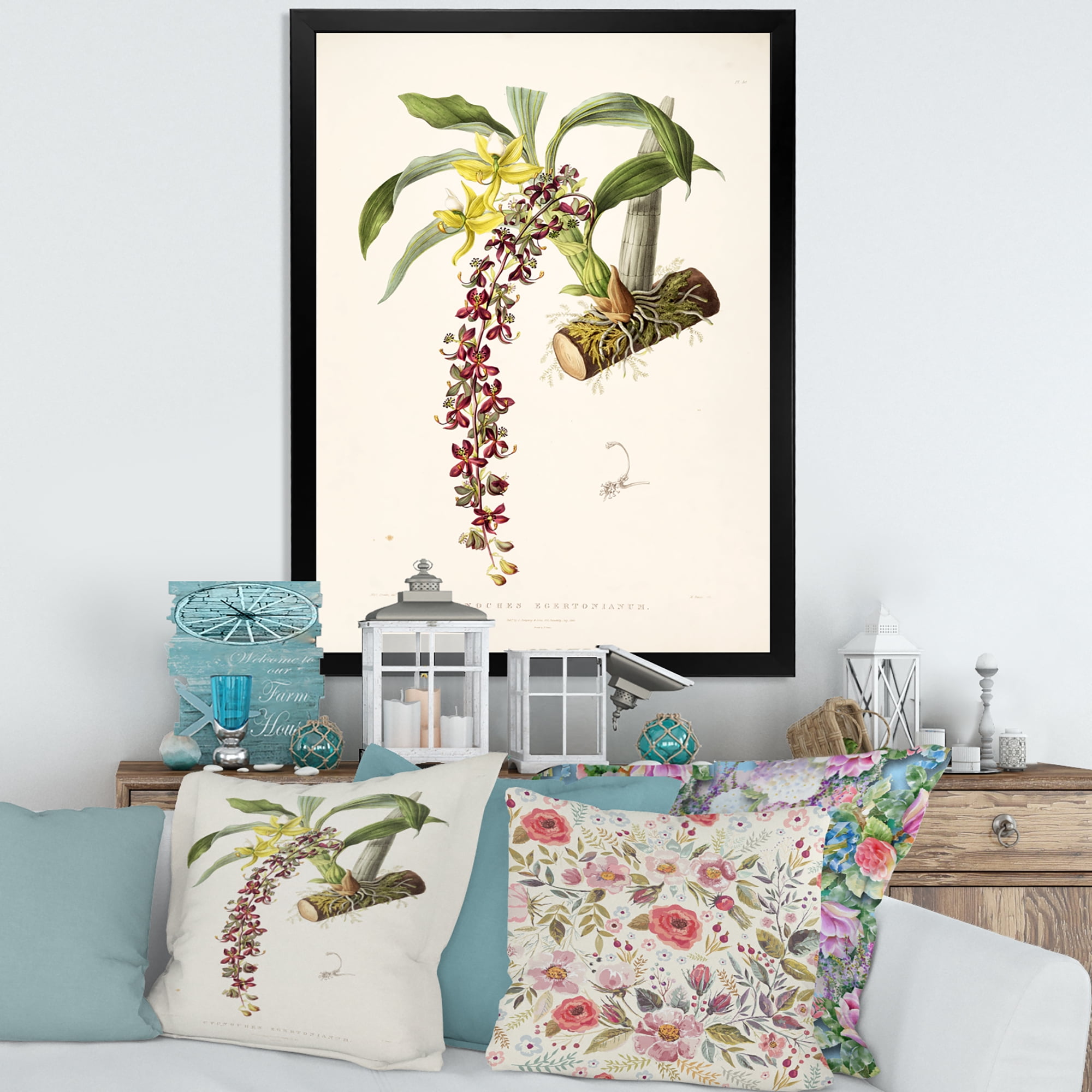 Designart 'Ancient Flower II' Traditional Framed Art Print