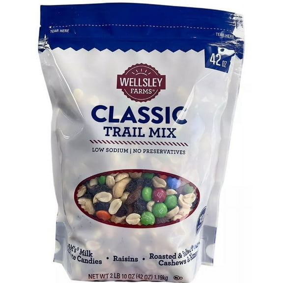 Wellsley Farms Classic Trail Mix, 42 oz.