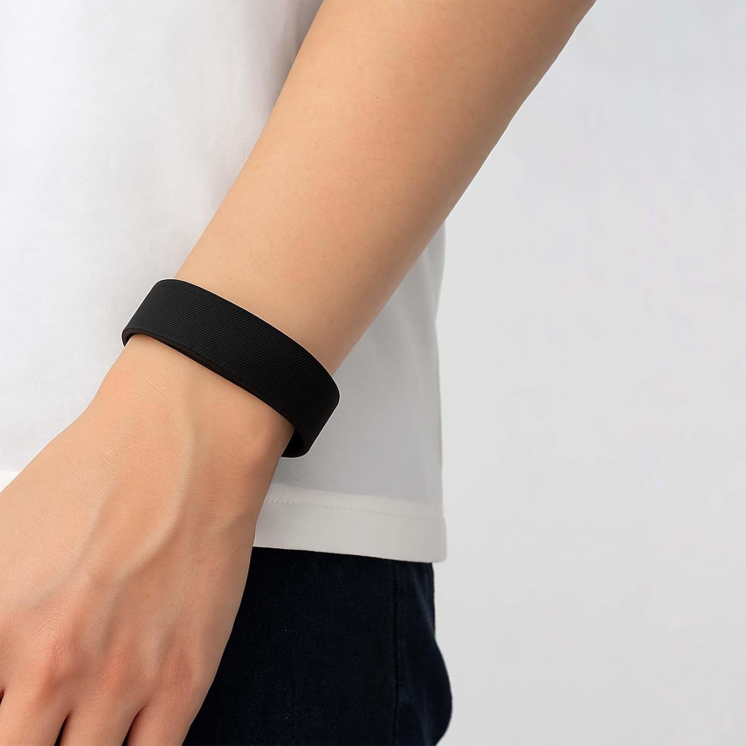 Rise Alarm Band, Alarm Clock Watch, Silent Vibration Wake-Up Wristband for Deep Sleepers, Snooze-Free Smart Watch for Men and Women (Black)