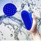 thumbnail image 3 of Cepillo de baño de espuma para mascotas, peine de champú de aseo, cepillo de piel de masaje y cabello limpio para perros o gatos (azul) Adepaton WFLD-206, 3 of 8