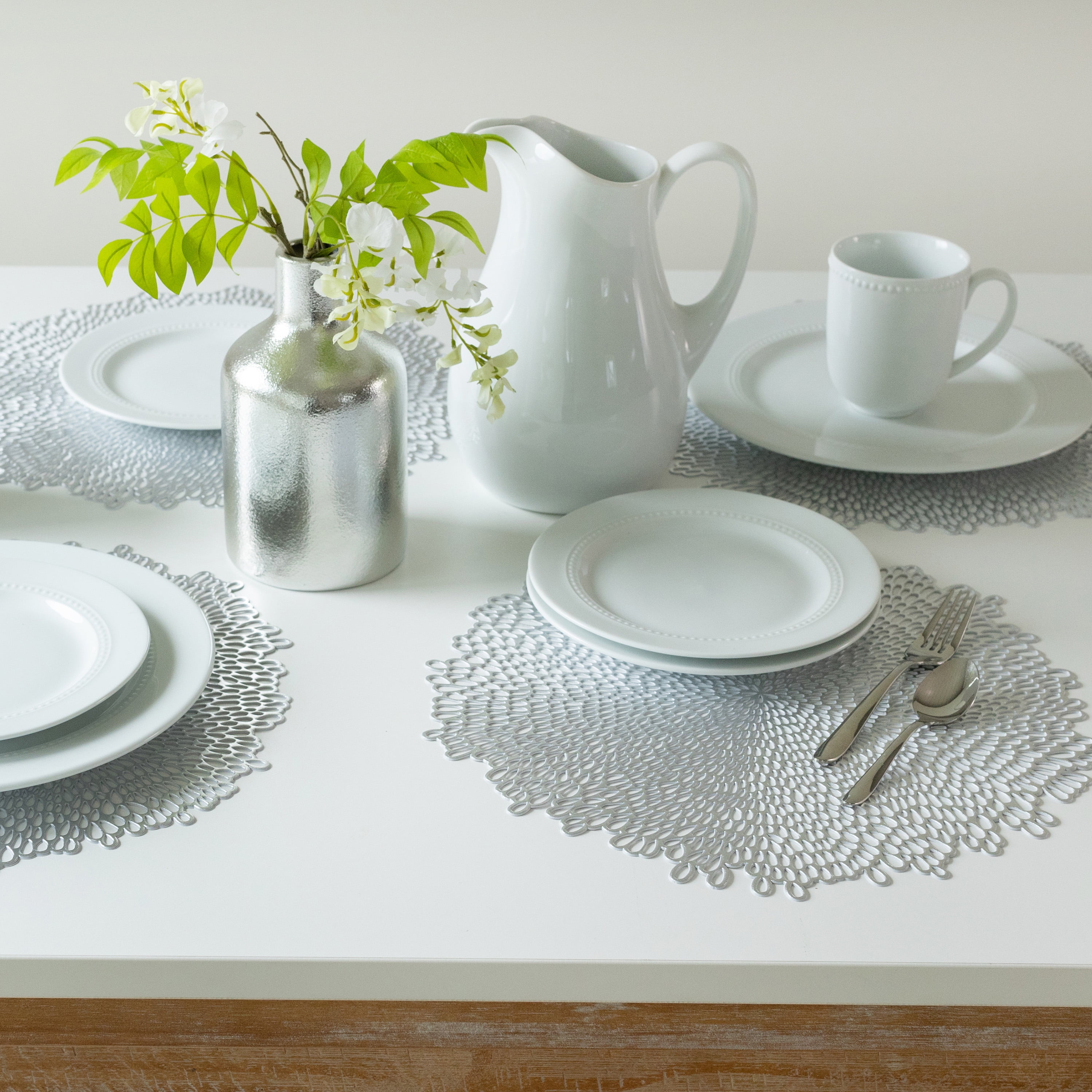 Mainstays Blossom Pressed Vinyl Table Placemat Silver 15.25" x 15.5"
