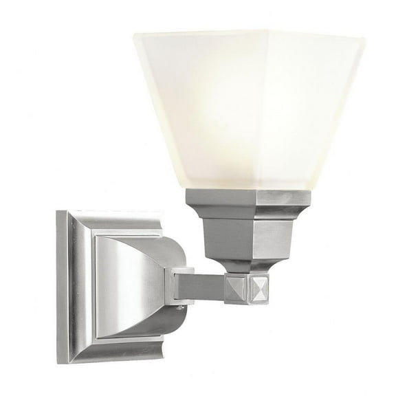 1 Light Bathroom Light in New Traditional Style 5 inches Wide By 9.5 inches High-Brushed Nickel Finish Bailey Street Home 218-Bel-731496