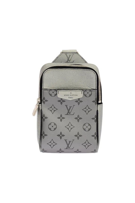 Pre-Owned Louis Vuitton Taiga Lama Outdoor Sling Bag M30833 Shoulder