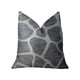 thumbnail image 1 of Almohada de lujo hecha a mano Plutus Sable Giraffe negro y crema - Doble cara 18 "x 18" Plutus PBRAZ201-1818-DP, 1 of 2