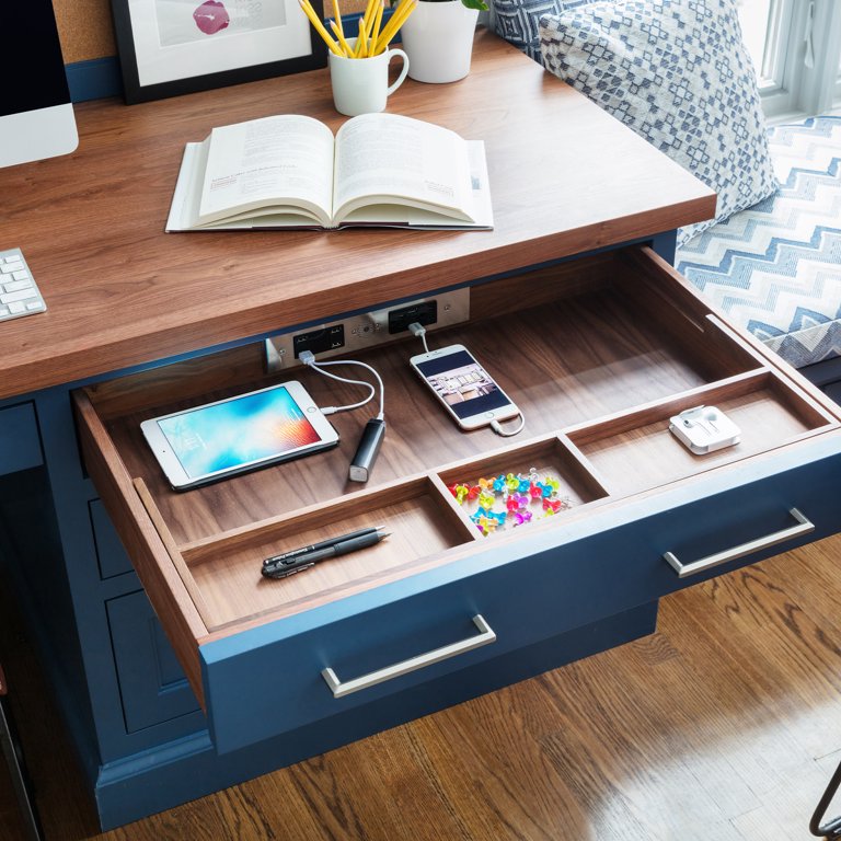  Docking Drawer: Charging Outlets