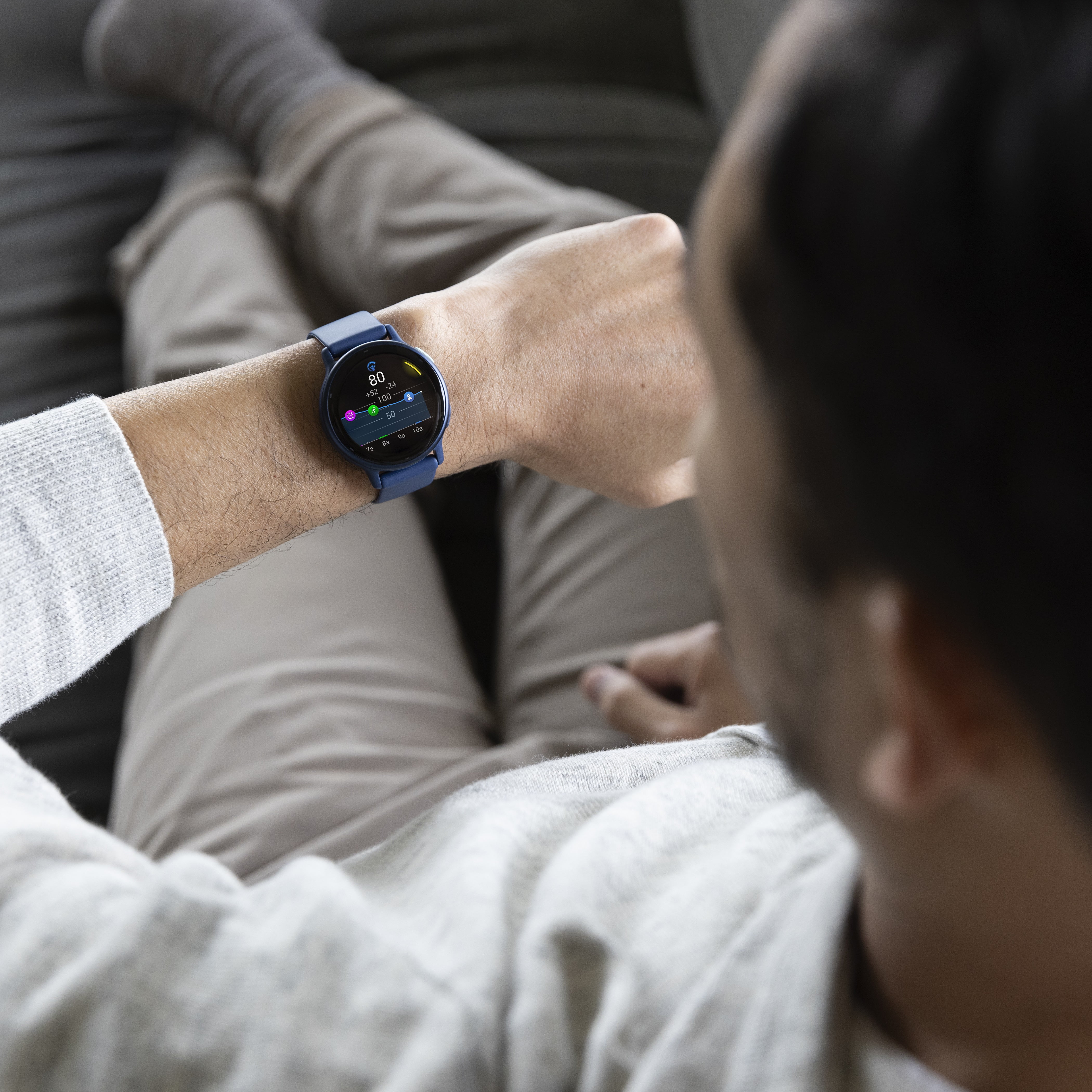 Montre intelligente GPS et tracker d'activité Garmin vívoactive® 5 - Bleu marine