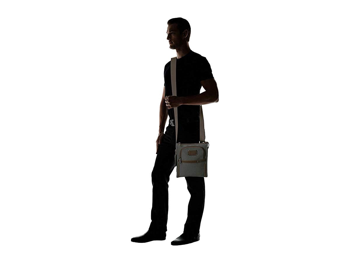 tumi pocket bag