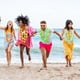 thumbnail image 2 of Leis coloridos de tema hawaiano | Guirnaldas de flores tropicales brillantes surtidas | Decoraciones de fiesta Luau de piscina de playa de verano | Colores aleatorios mezclados | Poliéster, 2 of 3