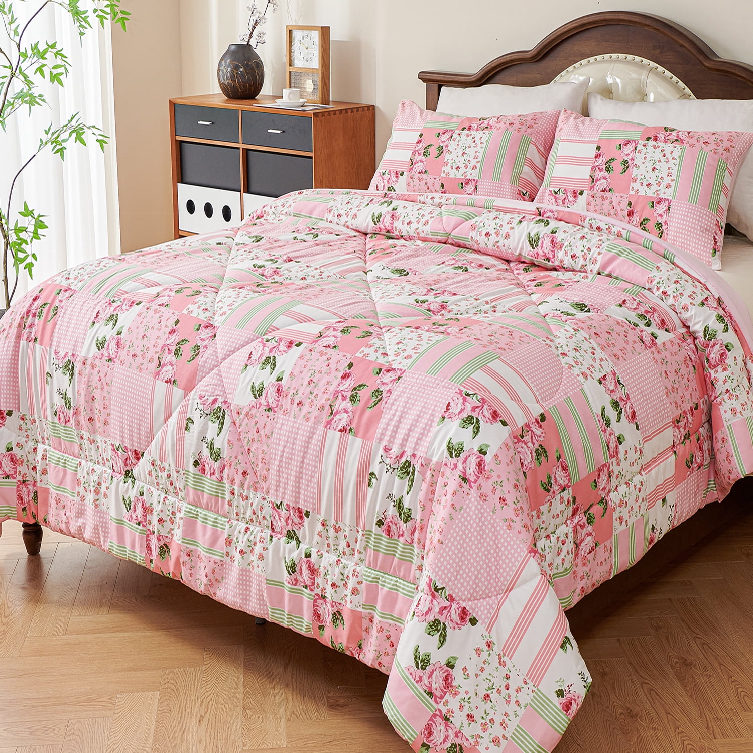 Evenhug Comforter 3-Piece Queen Pink Patchwork Floral Comforter Set With Pillowcases