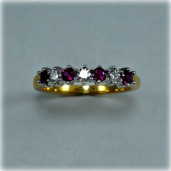 2Ct Round Cut Simulated Red Ruby Women's Wedding Gift Ring 14K Yellow Gold Plated