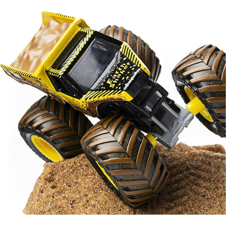 Monster Jam Earth Shaker Starter Set with 8oz Monster Dirt and