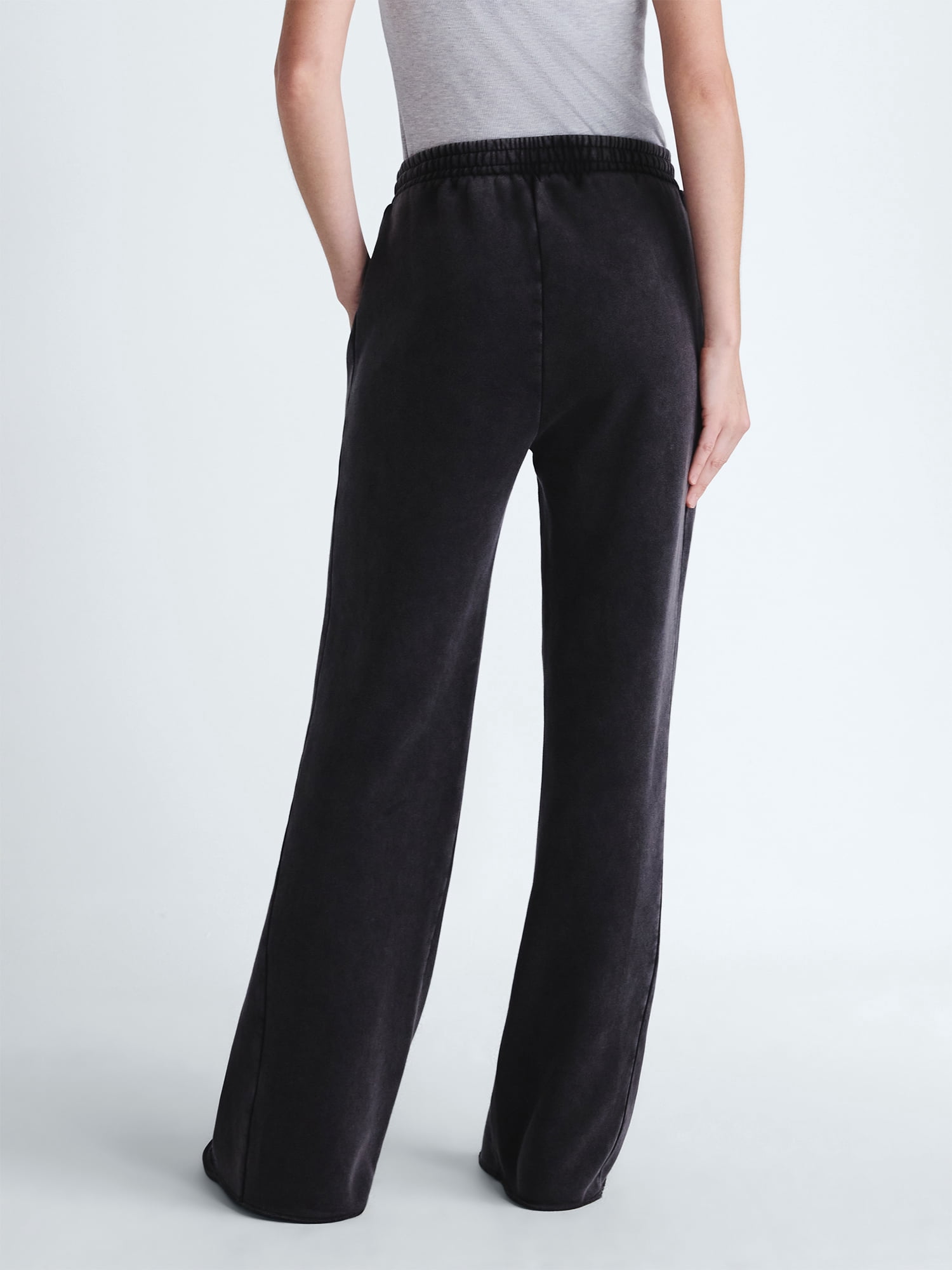 Scoop Women's and Women's Plus Mineral Wash Fleece Flare Leg Sweatpant, Sizes XS-4X