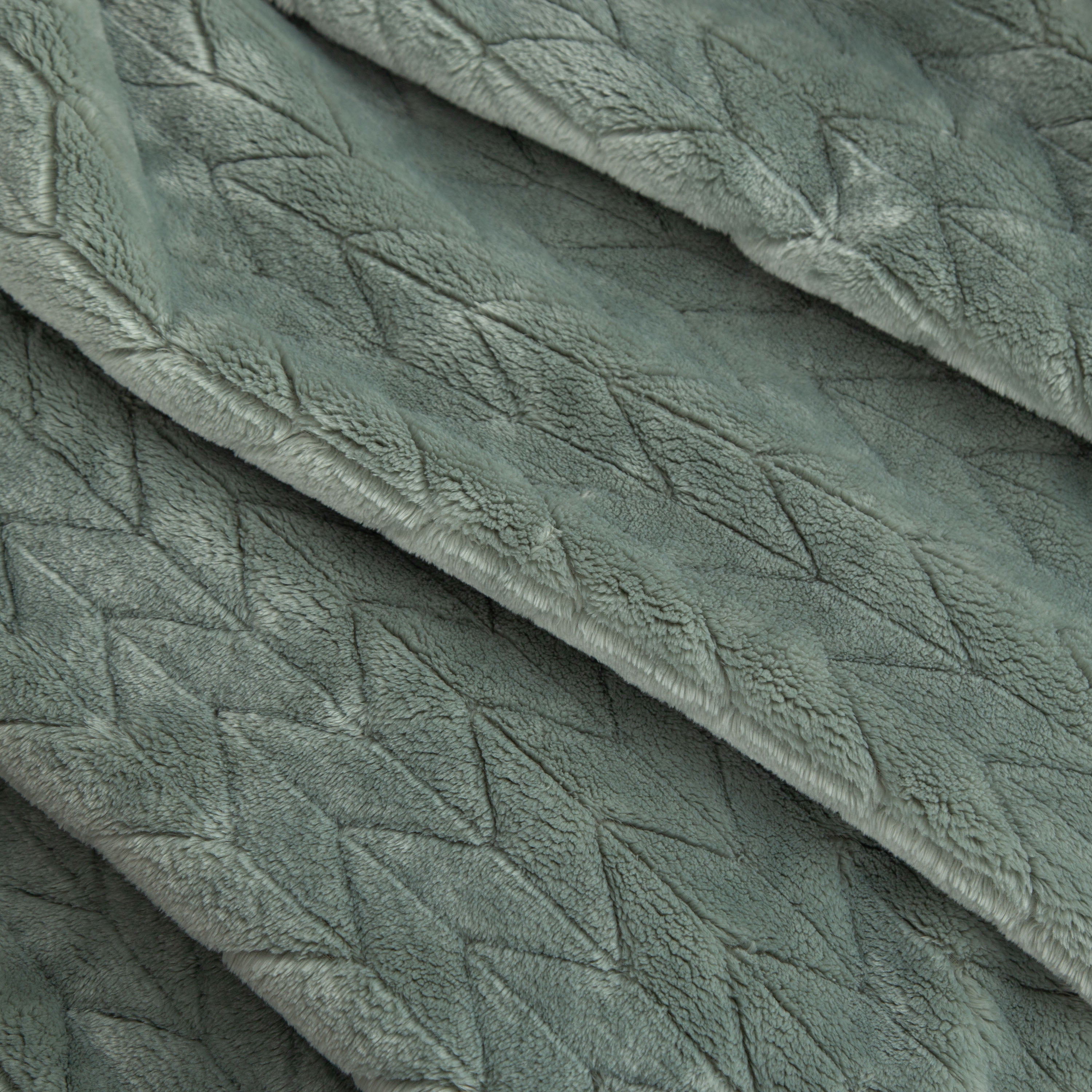 Better Homes & Gardens Textured Velvet Plush Soft Fleece Throw Blanket, Oversized, Green River