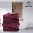 thumbnail image 3 of Juego de toallas de baño Cosy Family de microfibra, paquete de 4, color burdeos, 3 of 7