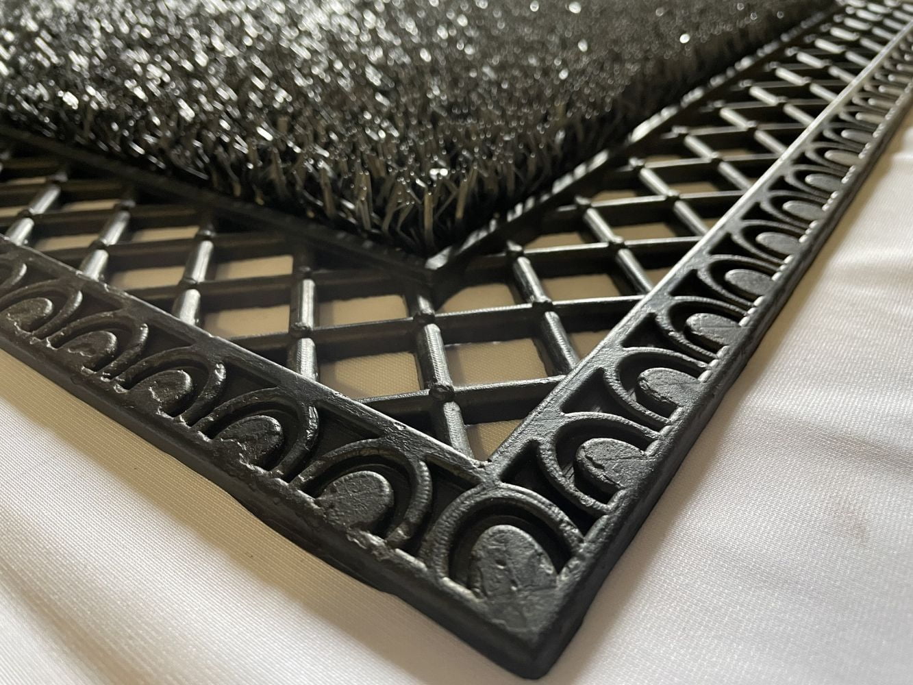Clean Machine French Quarter Framed AstroTurf Scraper Doormat 23.5 x 35.5 inch Flint Gray Outdoor Use