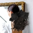 thumbnail image 4 of Hytrove Moño Falso Negro Con Clip Para Mujer Volumen Instantáneo Fácil Y Seguro Para Peinados, 4 of 6